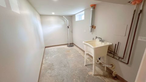 Tiny photo for 15519 Gouwens Lane, South Holland, IL 60473 (MLS # 12491530)