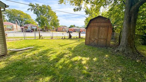 Tiny photo for 15519 Gouwens Lane, South Holland, IL 60473 (MLS # 12491530)
