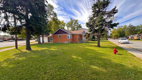 Tiny photo for 15519 Gouwens Lane, South Holland, IL 60473 (MLS # 12491530)