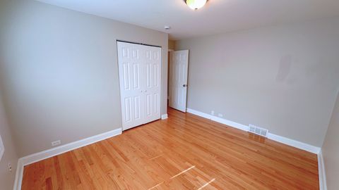 Tiny photo for 15519 Gouwens Lane, South Holland, IL 60473 (MLS # 12491530)