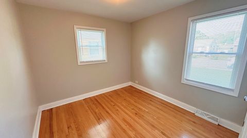 Tiny photo for 15519 Gouwens Lane, South Holland, IL 60473 (MLS # 12491530)