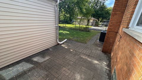 Tiny photo for 15519 Gouwens Lane, South Holland, IL 60473 (MLS # 12491530)