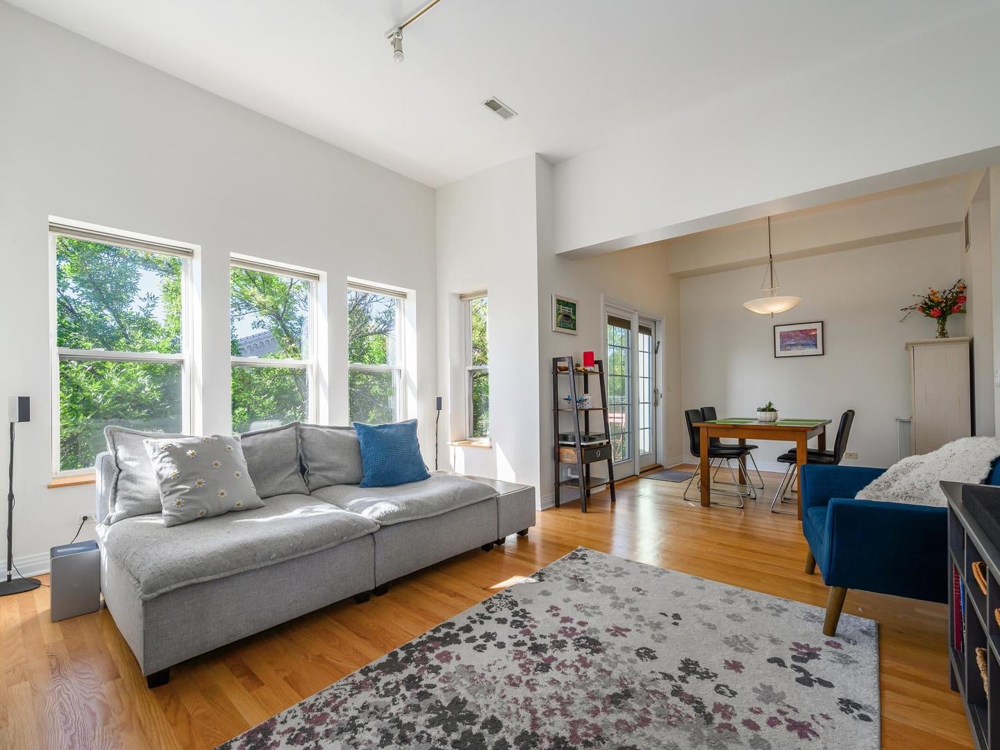 4445 N Paulina Street A3