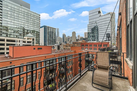 Tiny photo for 333 W HUBBARD Street #604, Chicago, IL 60654 (MLS # 12749720)