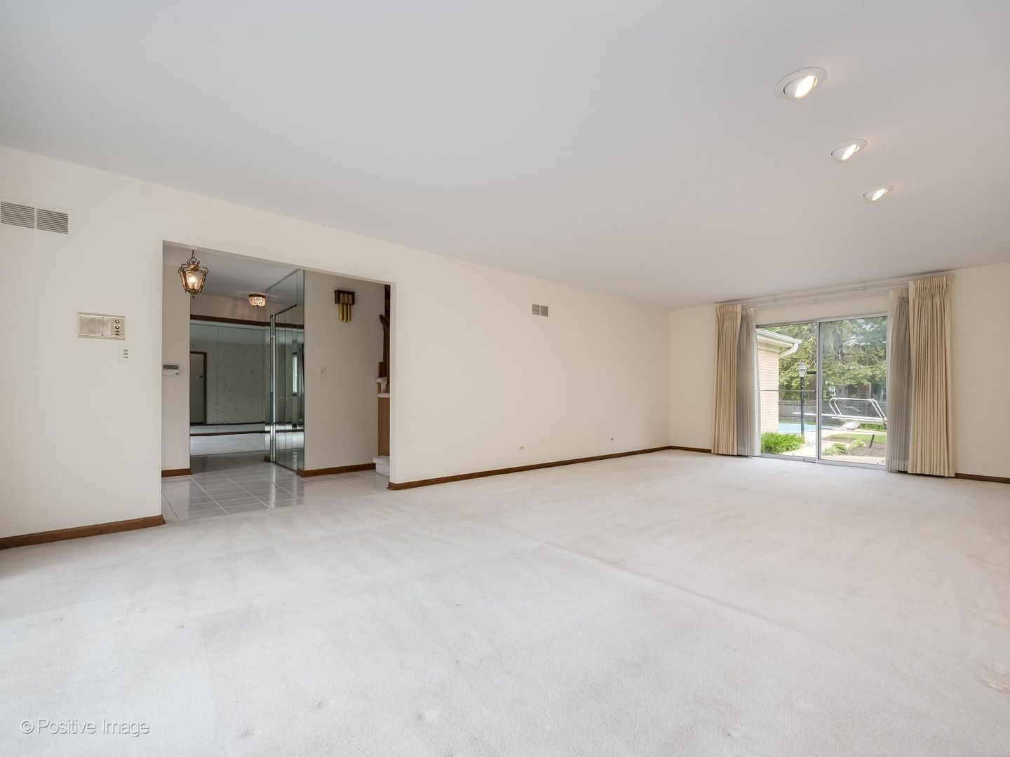 2626 Farnsworth Lane