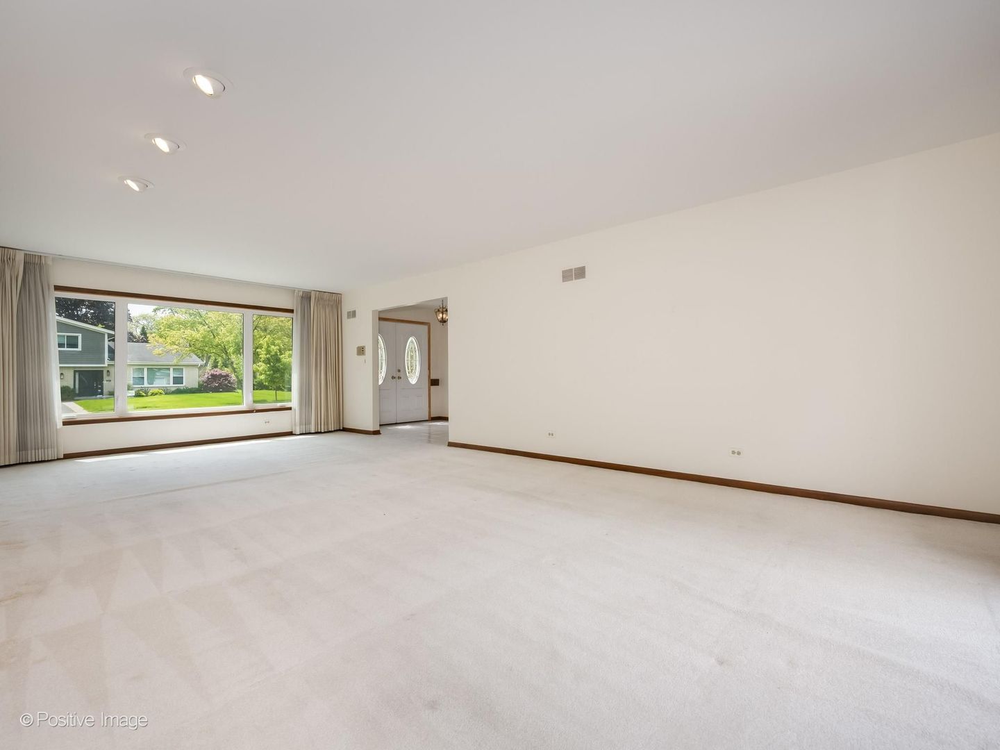 2626 Farnsworth Lane