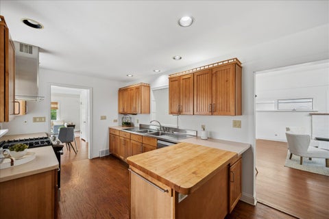 Tiny photo for 257 Latrobe Avenue, Northfield, IL 60093 (MLS # 12709173)