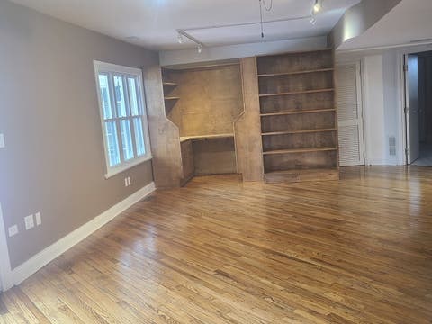 Tiny photo for 630 Whitney Avenue, Winthrop Harbor, IL 60096 (MLS # 12581294)