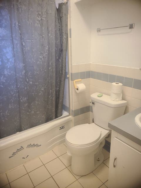Tiny photo for 630 Whitney Avenue, Winthrop Harbor, IL 60096 (MLS # 12581294)