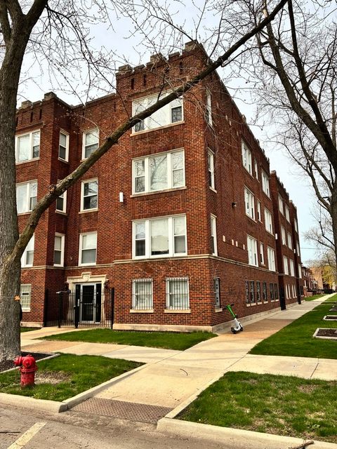 Tiny photo for 6852 S DANTE Avenue #3E, Chicago, IL 60637 (MLS # 12619730)