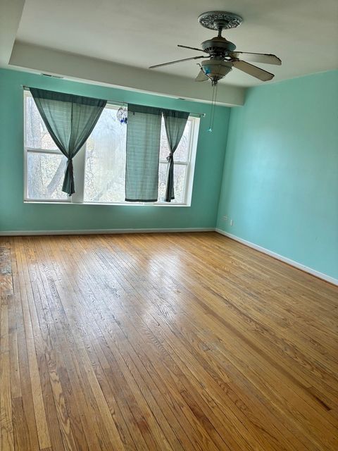 Tiny photo for 6852 S DANTE Avenue #3E, Chicago, IL 60637 (MLS # 12619730)