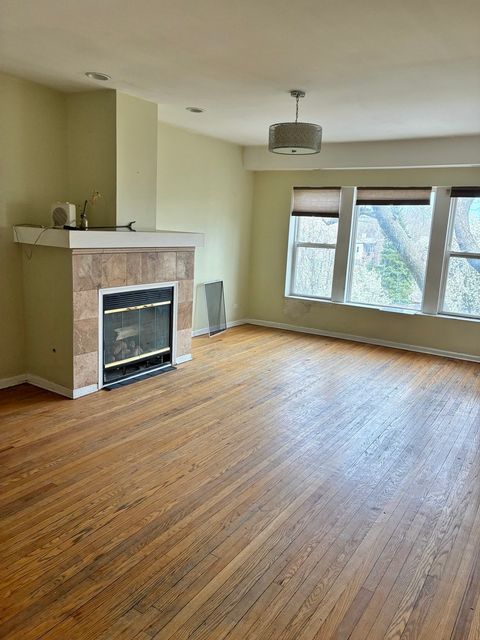 Tiny photo for 6852 S DANTE Avenue #3E, Chicago, IL 60637 (MLS # 12619730)