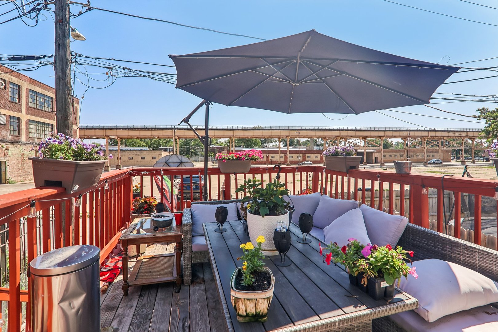 4425 W Carroll Avenue