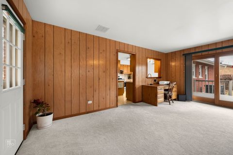 Tiny photo for 678 Middlebury Lane, Elk Grove Village, IL 60007 (MLS # 12581796)