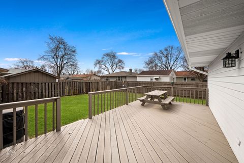 Tiny photo for 678 Middlebury Lane, Elk Grove Village, IL 60007 (MLS # 12581796)