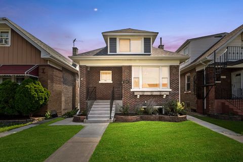 Tiny photo for 3141 S 54th Court, Cicero, IL 60804 (MLS # 12435812)