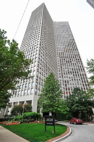 Photo of 2626 N LAKEVIEW Avenue #1102, Chicago, IL 60614 (MLS # 12694346)