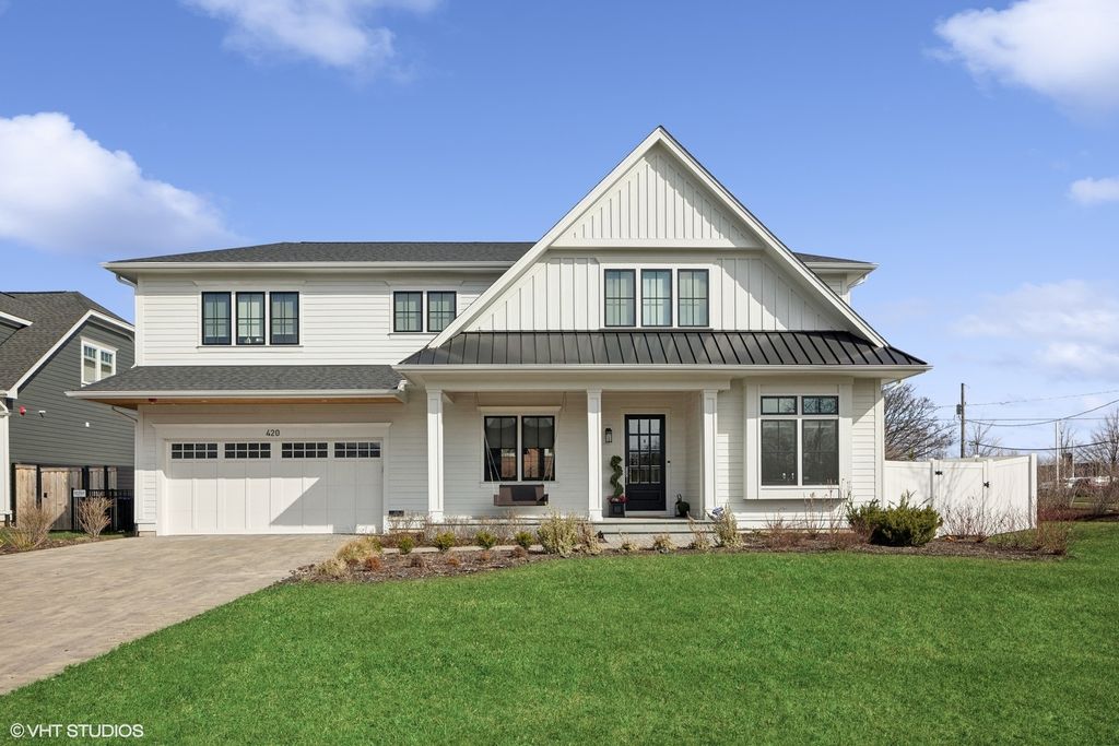 Photo for 420 Williams Court, Clarendon Hills, IL 60514 (MLS # 12006960)