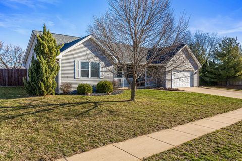 Tiny photo for 1202 Edgeview Drive, Mahomet, IL 61853 (MLS # 12589782)