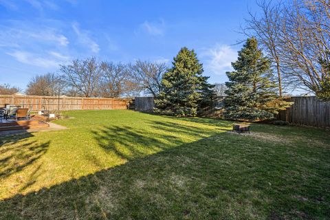 Tiny photo for 1202 Edgeview Drive, Mahomet, IL 61853 (MLS # 12589782)