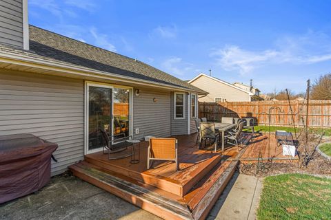 Tiny photo for 1202 Edgeview Drive, Mahomet, IL 61853 (MLS # 12589782)