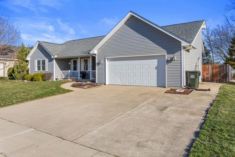 Tiny photo for 1202 Edgeview Drive, Mahomet, IL 61853 (MLS # 12589782)