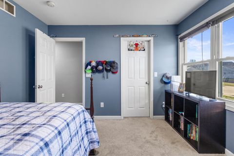 Tiny photo for 1202 Edgeview Drive, Mahomet, IL 61853 (MLS # 12589782)