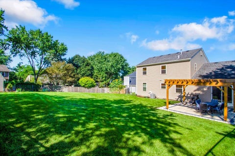 Tiny photo for 130 Lewis Court, St. Charles, IL 60174 (MLS # 12741858)