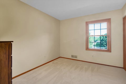 Tiny photo for 130 Lewis Court, St. Charles, IL 60174 (MLS # 12741858)