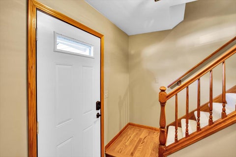 Tiny photo for 130 Lewis Court, St. Charles, IL 60174 (MLS # 12741858)