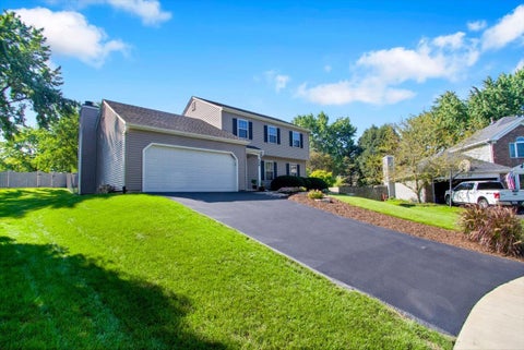 Tiny photo for 130 Lewis Court, St. Charles, IL 60174 (MLS # 12741858)