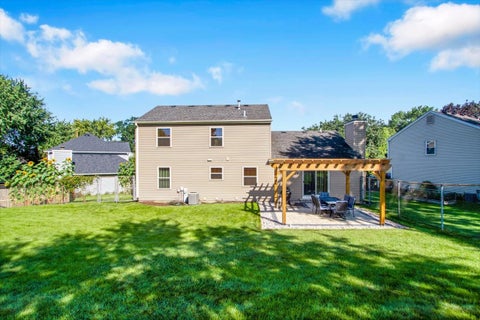 Tiny photo for 130 Lewis Court, St. Charles, IL 60174 (MLS # 12741858)
