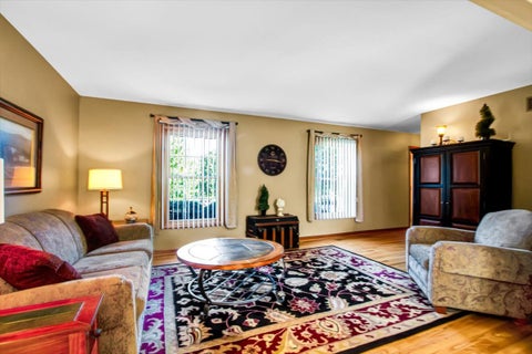 Tiny photo for 130 Lewis Court, St. Charles, IL 60174 (MLS # 12741858)