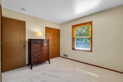 Tiny photo for 130 Lewis Court, St. Charles, IL 60174 (MLS # 12741858)