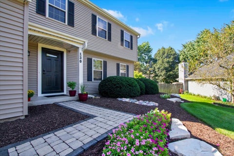 Tiny photo for 130 Lewis Court, St. Charles, IL 60174 (MLS # 12741858)