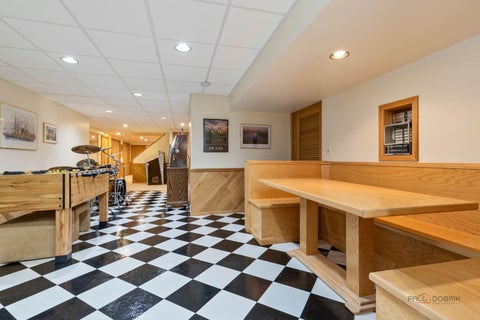 Tiny photo for 15 Shoreside Drive, South Barrington, IL 60010 (MLS # 12701926)
