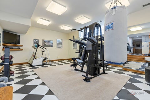 Tiny photo for 15 Shoreside Drive, South Barrington, IL 60010 (MLS # 12701926)