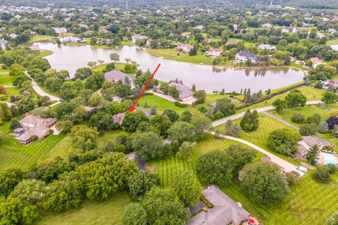Tiny photo for 15 Shoreside Drive, South Barrington, IL 60010 (MLS # 12701926)