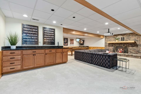 Tiny photo for 15 Shoreside Drive, South Barrington, IL 60010 (MLS # 12701926)