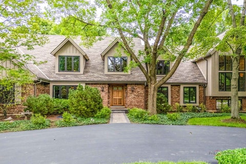 Tiny photo for 15 Shoreside Drive, South Barrington, IL 60010 (MLS # 12701926)
