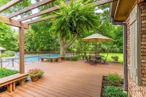 Tiny photo for 15 Shoreside Drive, South Barrington, IL 60010 (MLS # 12701926)