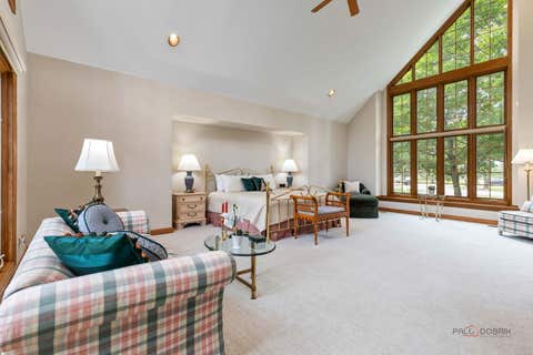 Tiny photo for 15 Shoreside Drive, South Barrington, IL 60010 (MLS # 12701926)