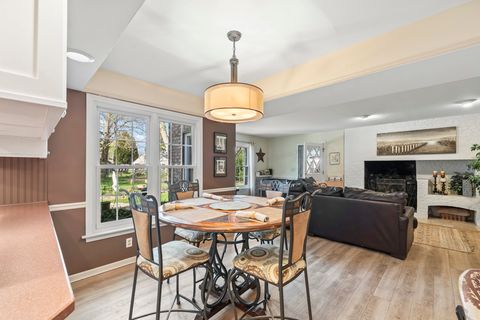 Tiny photo for 2245 Tanglewood Drive, Aurora, IL 60506 (MLS # 12600695)