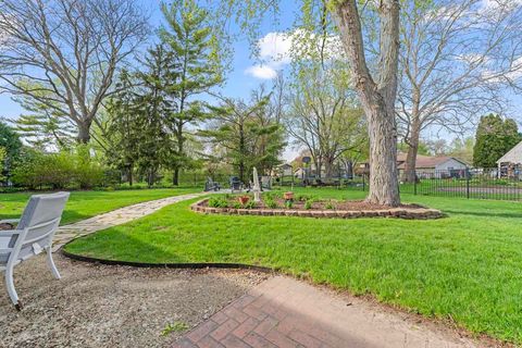 Tiny photo for 2245 Tanglewood Drive, Aurora, IL 60506 (MLS # 12600695)