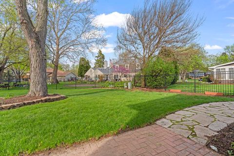 Tiny photo for 2245 Tanglewood Drive, Aurora, IL 60506 (MLS # 12600695)