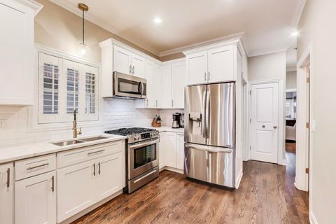 Tiny photo for 917 W Altgeld Street #1, Chicago, IL 60614 (MLS # 12487126)