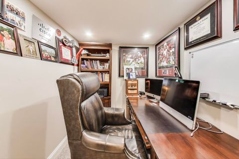 Tiny photo for 917 W Altgeld Street #1, Chicago, IL 60614 (MLS # 12487126)