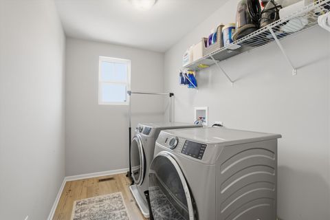 Tiny photo for 1229 Mariemont Road, Sugar Grove, IL 60554 (MLS # 12560761)