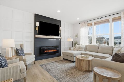 Tiny photo for 1229 Mariemont Road, Sugar Grove, IL 60554 (MLS # 12560761)