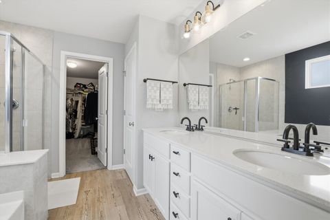 Tiny photo for 1229 Mariemont Road, Sugar Grove, IL 60554 (MLS # 12560761)